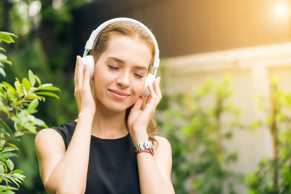 Apple Music czy Spotify – który serwis muzyczny jest lepszy dla Ciebie?