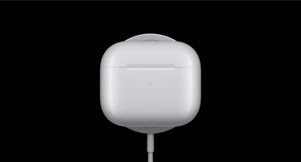 Jak ładować AirPods? Oto sposoby, które mogą Cię zaskoczyć