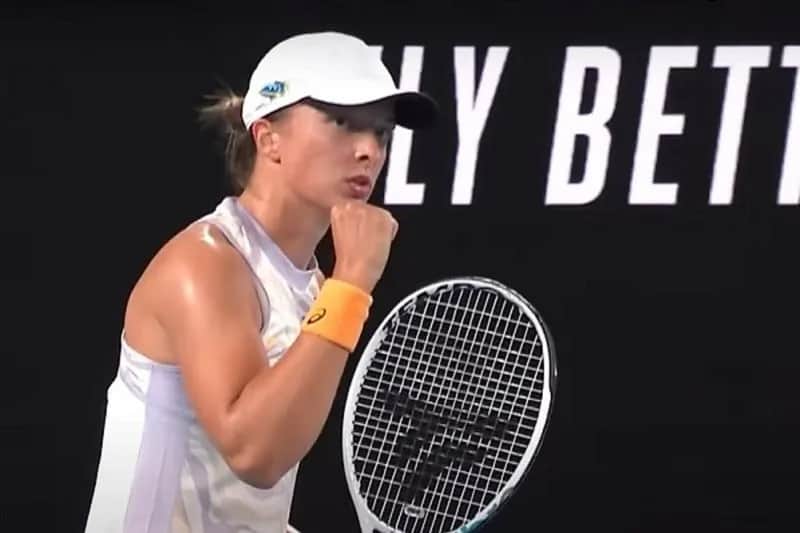 Jakie słuchawki ma Iga Świątek? Oto model, który zachwyca!